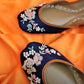 Ladies hand embroidered khussas